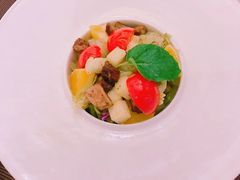 牛油果鹅肝色拉-红房子西菜馆(淮海中路店)