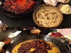 -岗上渣渣老火锅(两路口店)