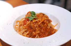 Traditional Handmade Meat Sauce Noodles