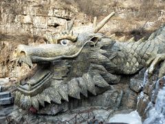 -大平台龙居瀑布旅游区