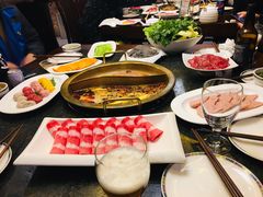 -小天鹅火锅·一线江景洪鼎旗舰店(洪崖洞店)