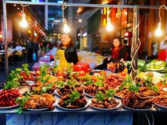 -八一路好吃街(雨田商务大厦店)