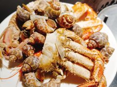 -钱小奴海鲜自助黑金店(杭州滨江龙湖店)