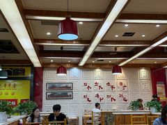 -袁记串串香(泉水轻轨站店)