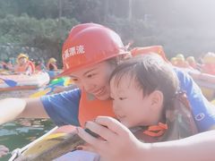 -藏龙百瀑漂流