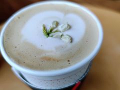 栀子花梨香拿铁-Seesaw Coffee(朝阳大悦城店)