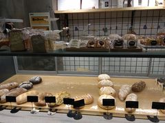 -研麦家面包(亚泰华府店)