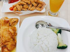 -佰搭果·广式茶餐厅(西华路店)