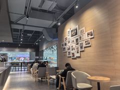 -瑞幸咖啡(外滩SOHO店)