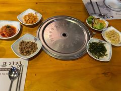 -唯成•韩国炭火烤肉 유성고기