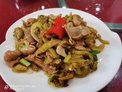 西瓜酸炒大肠-横岗朋仔餐厅