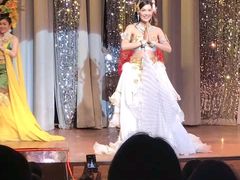 -金东尼人妖秀