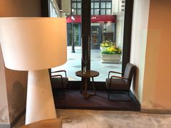 靠窗位-那美(华莱坞店)