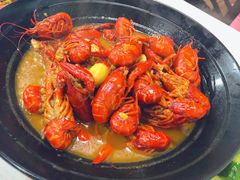-虾弄弄海派小龙虾·牛羊蝎子火锅