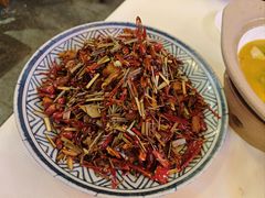 -霄汉牛三鲜湖北砂锅菜(万松园2店)