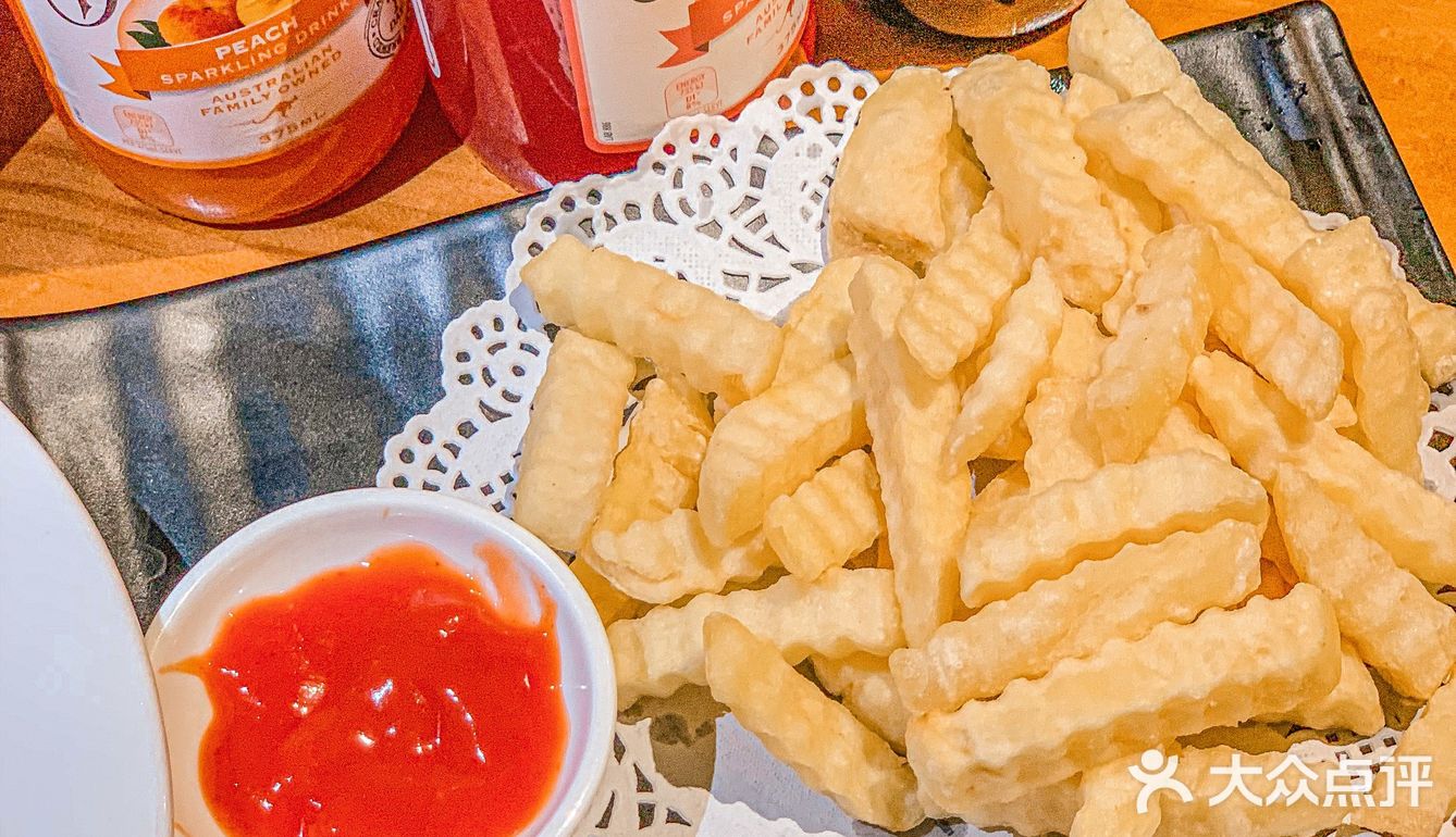 这家工业风的酒屋📷拍照也太好看了吧