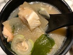 三文魚湯-家贺屋刺身寿司专门店