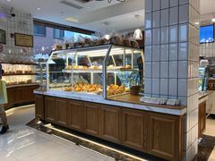 面包甜点陈列柜-老大昌(淮海中路店)