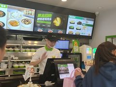 -老乡鸡(武汉中南梅苑小区地铁站店)