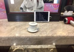 -AKOZO Beauty Salon