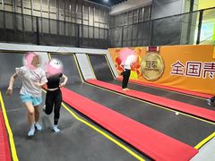-嗨马乐动室内潮玩运动·团建·轰趴·桌游(南丰汇店)
