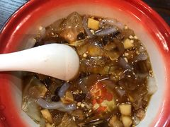 -爆炸头阿姨小四川正宗川味小吃(无任何分店)