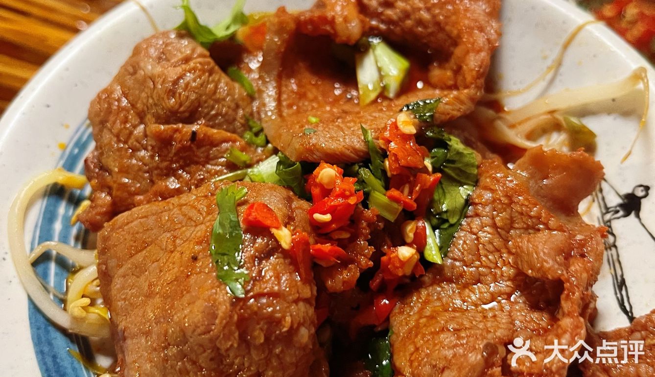 深圳最强鸭血，竟然在串串店里？