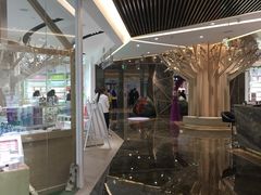 -王府井百货熙地港店