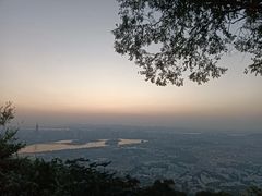 -紫金山山顶公园
