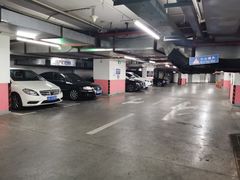 -中山公园-龙之梦停车场