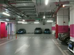 -虹桥天地-停车场