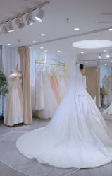 -台湾蔡美月婚纱租赁