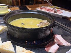 -有一锅·野生菌黑山羊腊排骨火锅(古城北门店)