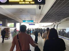 -星巴克(上海虹桥站2A检票口)