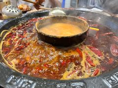 -黄潇洒老火锅(九眼桥宏济巷店)