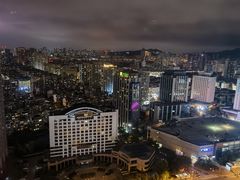 -青岛五四广场海景美仑国际公寓酒店