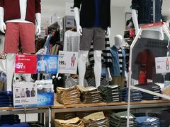 -优衣库(上海金桥国际商业广场店)