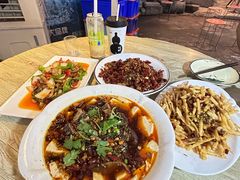 -小四川美食馆(幸福路店)