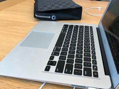-Apple零售店(华贸购物中心店)