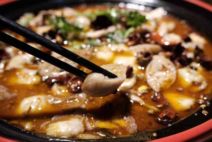 被好朋友一顿安利.终于来吃了.三个女生才一百多.