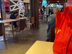 大堂-麦当劳(龙之梦购物中心店)