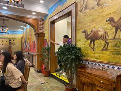 等位区-清真·玛丽亚新疆菜主题餐厅(浙江中路店)