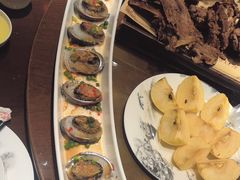 -东口码头·烧鸽子·鱼头泡饼·地方菜(金鹰悦城店)