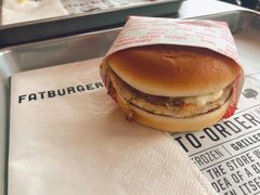 烟熏三文鱼汉堡-FATBURGER 特富客汉堡(外交公寓店)