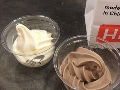 锡兰奶茶脆筒-喜茶(上海打浦桥日月光gelato lab+店)