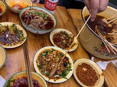 -拈签一笑黄牛肉辣卤串串