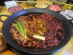 -黄潇洒老火锅(九眼桥宏济巷店)