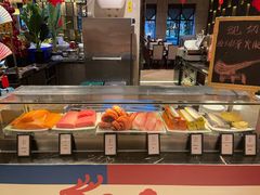 -广州万富希尔顿酒店·感趣自助餐厅·金秋蟹宴生蚝海鲜刺身