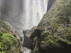 -龙水峡地缝景区