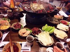 -白乐天毛肚火锅馆(解放碑店)